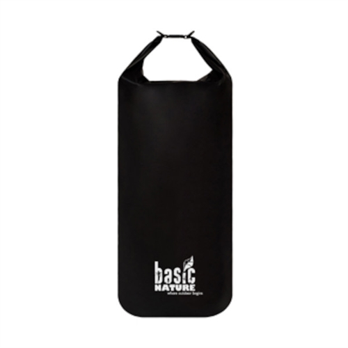 Svart cylindrisk duffelväska med "Basic Nature" logga. Enkel design och upprätt position.