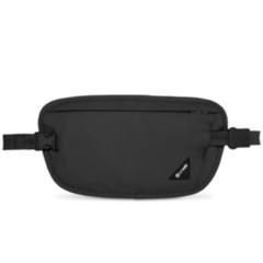 Svart PACSAFE Coversafe X100 plånbok med dragkedjeficka, justerbar rem och synlig logotyp på framsidan.