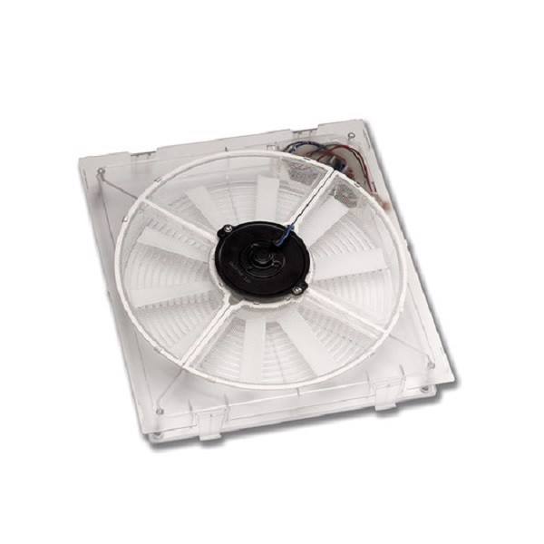Ventilationskit med rund fläkt och synliga kablar, designad för montering i taklucka.