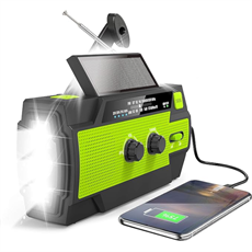 Grön/svart nödradio med solpanel, ficklampa, antenn och USB-laddning till telefon.