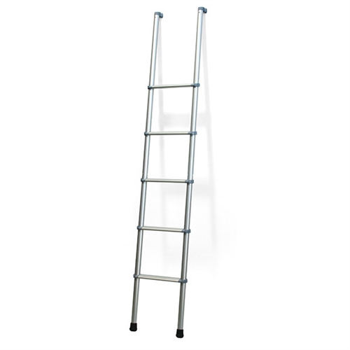 Metallstege med fem steg och stabiliserande fötter. Rät design med jämnt fördelade steg.